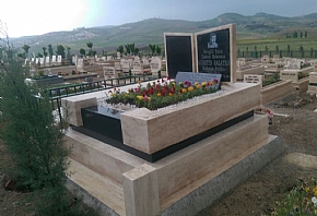 Değişik Doğal Taş Mezar Modelleri